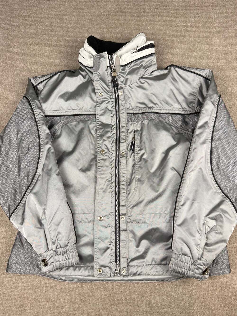 Marker Vintage Silver Ski Jacket Women’s Size 12 retro y2k